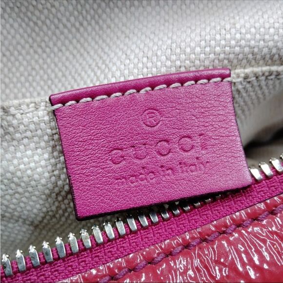 Auth Gucci Fuchsia Patent Leather SoHo Crossbody Disco Bag Purse Handbag - Picture 6 of 9